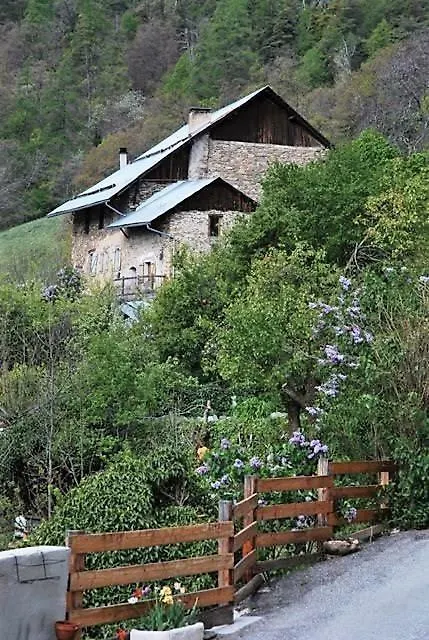 Holiday home Gite Les Clots Clement